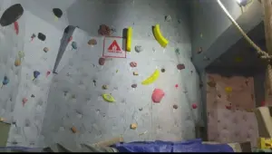 CLIMBHOUSE 